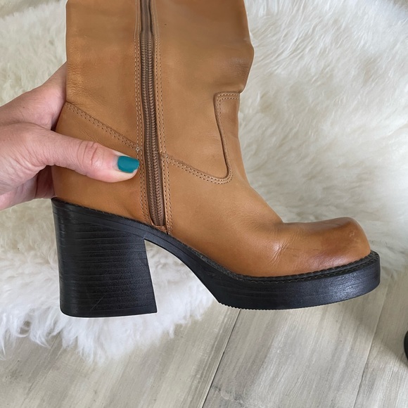 SOLD-Vintage Y2K chunky platform square toe Nine West camel leather boots - Picture 15 of 16